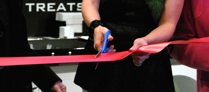 471-ribboncutting.jpg