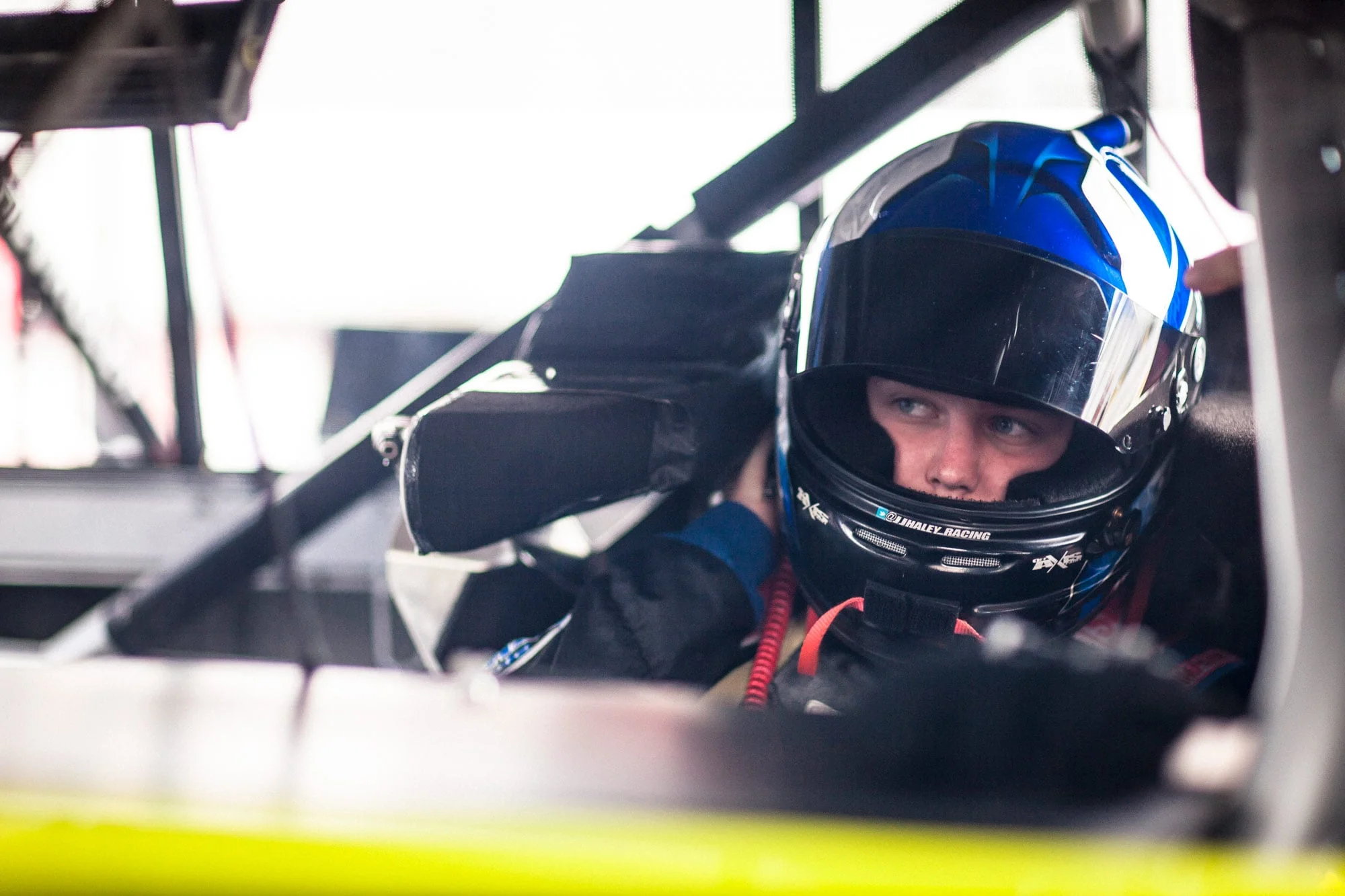 RaceDriver_InCar_Portrait_ZRS.jpg