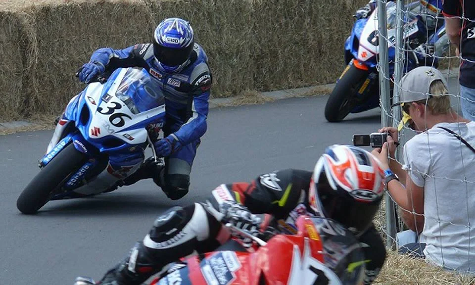 Ray Clee negotiates the unique challenges of Paeroa during the 2014 event.&nbsp; Credit: Philip Kavermann