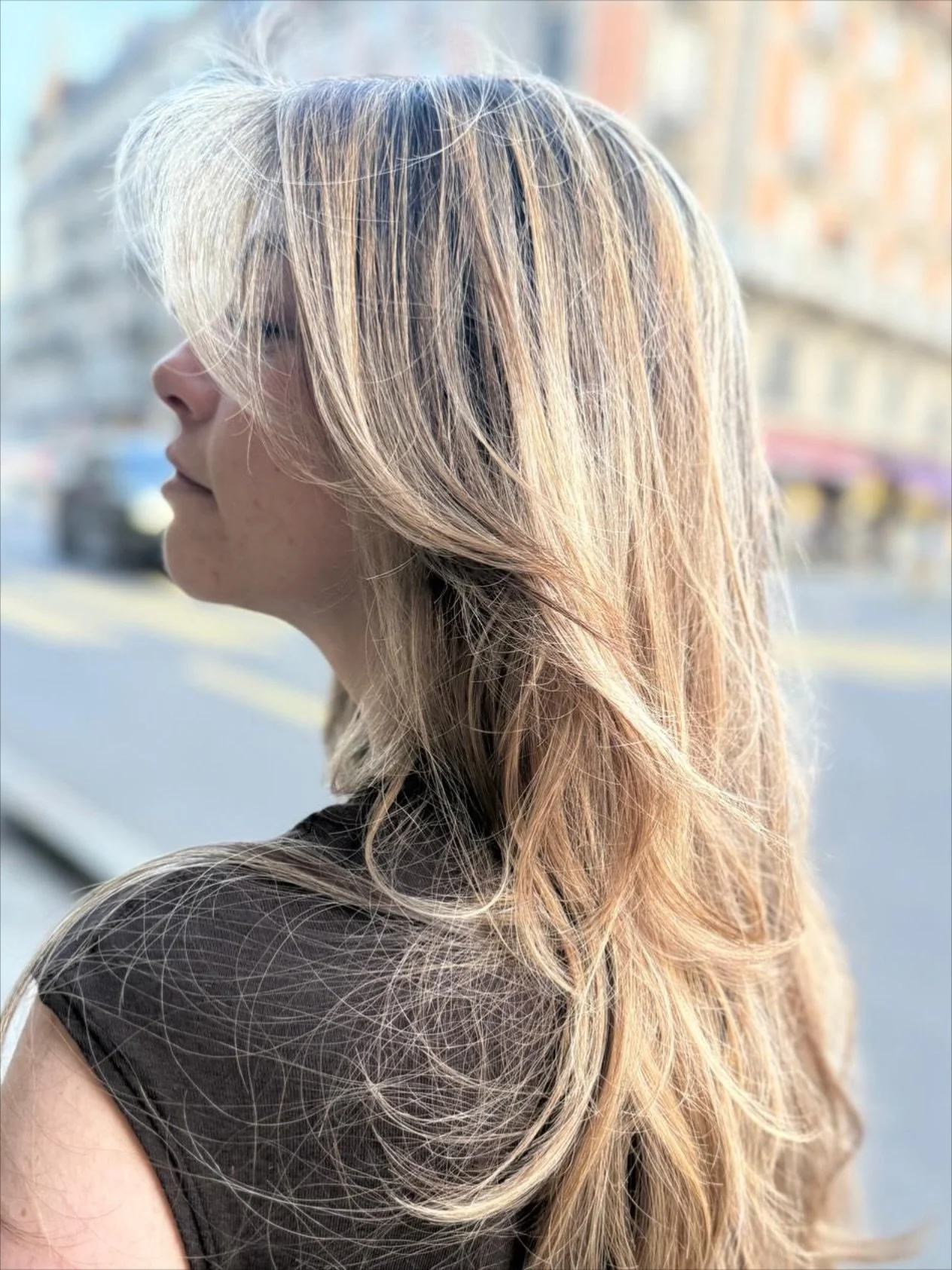 Balayage brunette ultra blonde, by Pascale 💫

19th Avenue coiffure 

📍Rue Fran&ccedil;ois-Versonnex 19 - 1207 Gen&egrave;ve
📞&nbsp;+41 22 736 48 56
📲 Prise de rdv en ligne ou par t&eacute;l&eacute;phone 

#19thavenue #coiffeurgeneve #coiffeurgen&