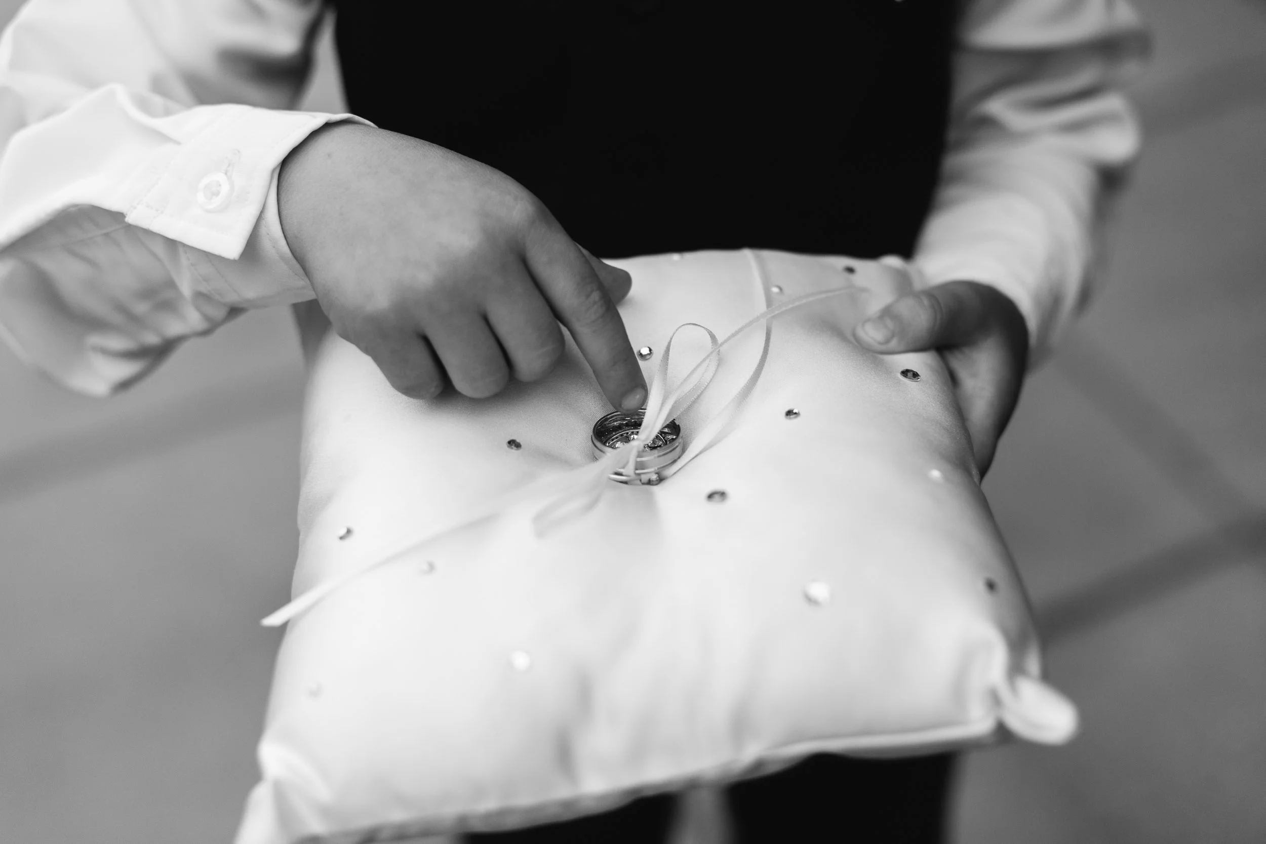 Kas-Richards-Mornington-Peninsula-Private-Property-Wedding-Marianna-Hardwick-Gown-197.jpg
