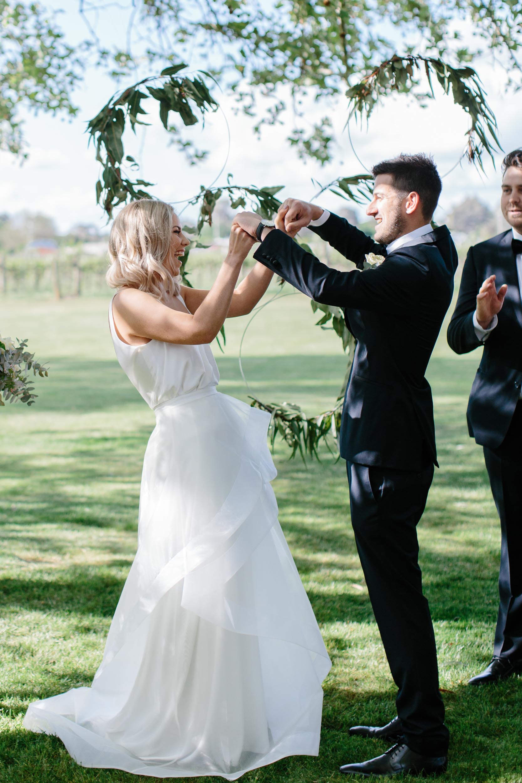 Kas-Richards-Wedding-Photographer-Country-Winery-Wedding-One-Day-Bridal-Gown-39.jpg