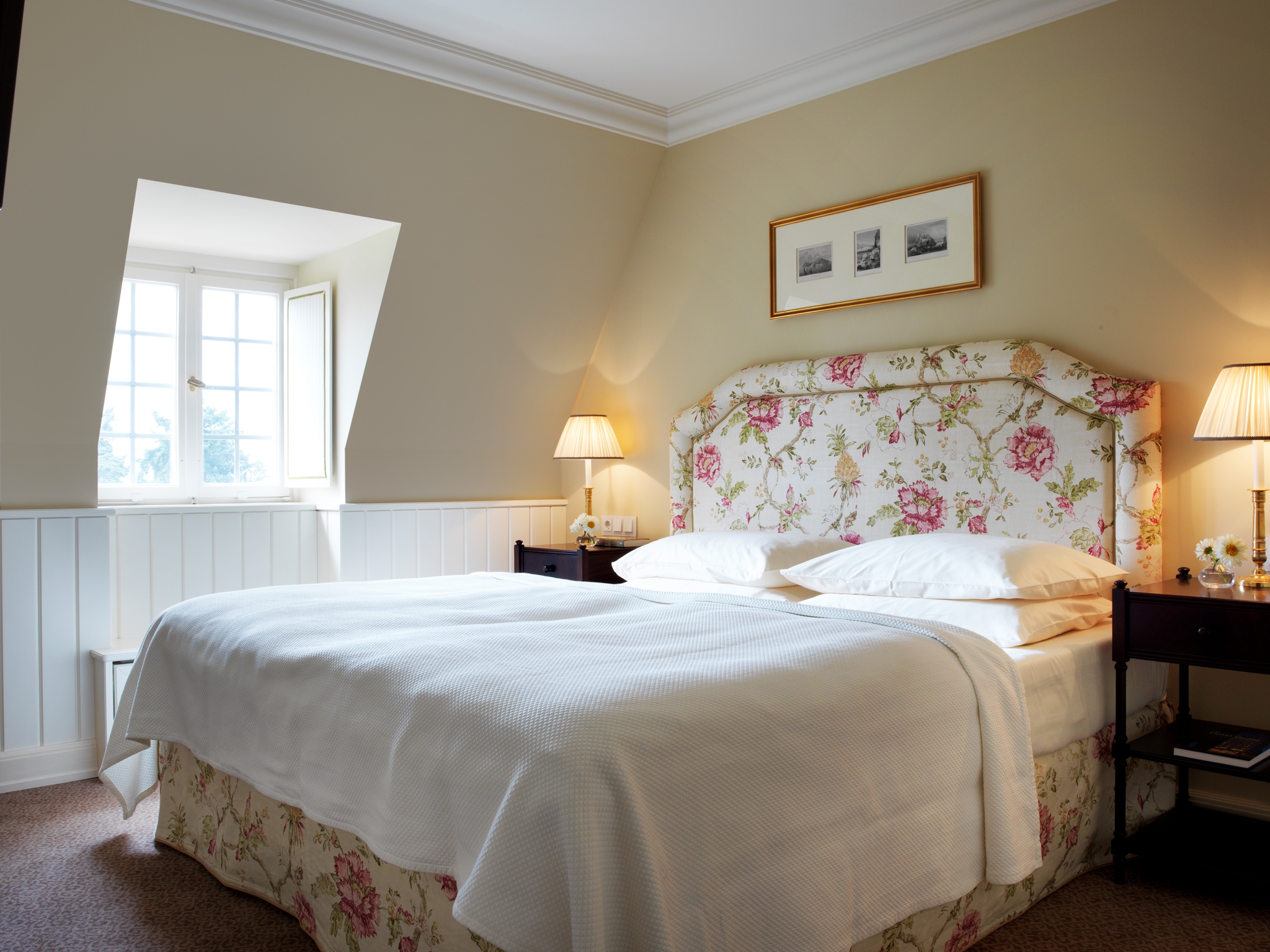 The perfect bedroom for the beauty sleep before your Wedding Day 