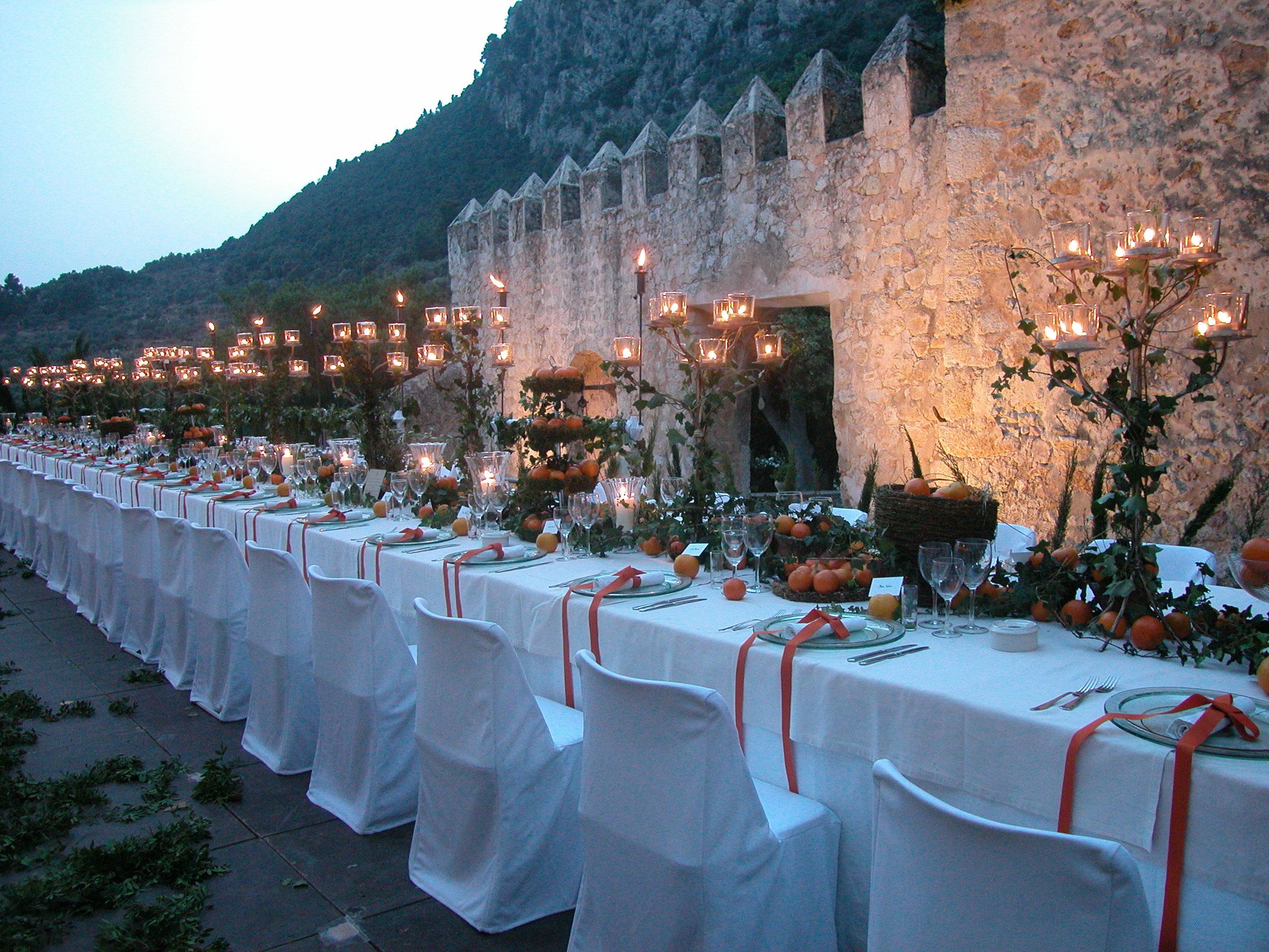 Wedding ceremony surrounded by mountains in Italy