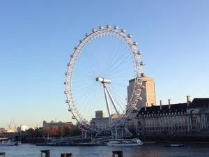 London pic of wheel.jpg