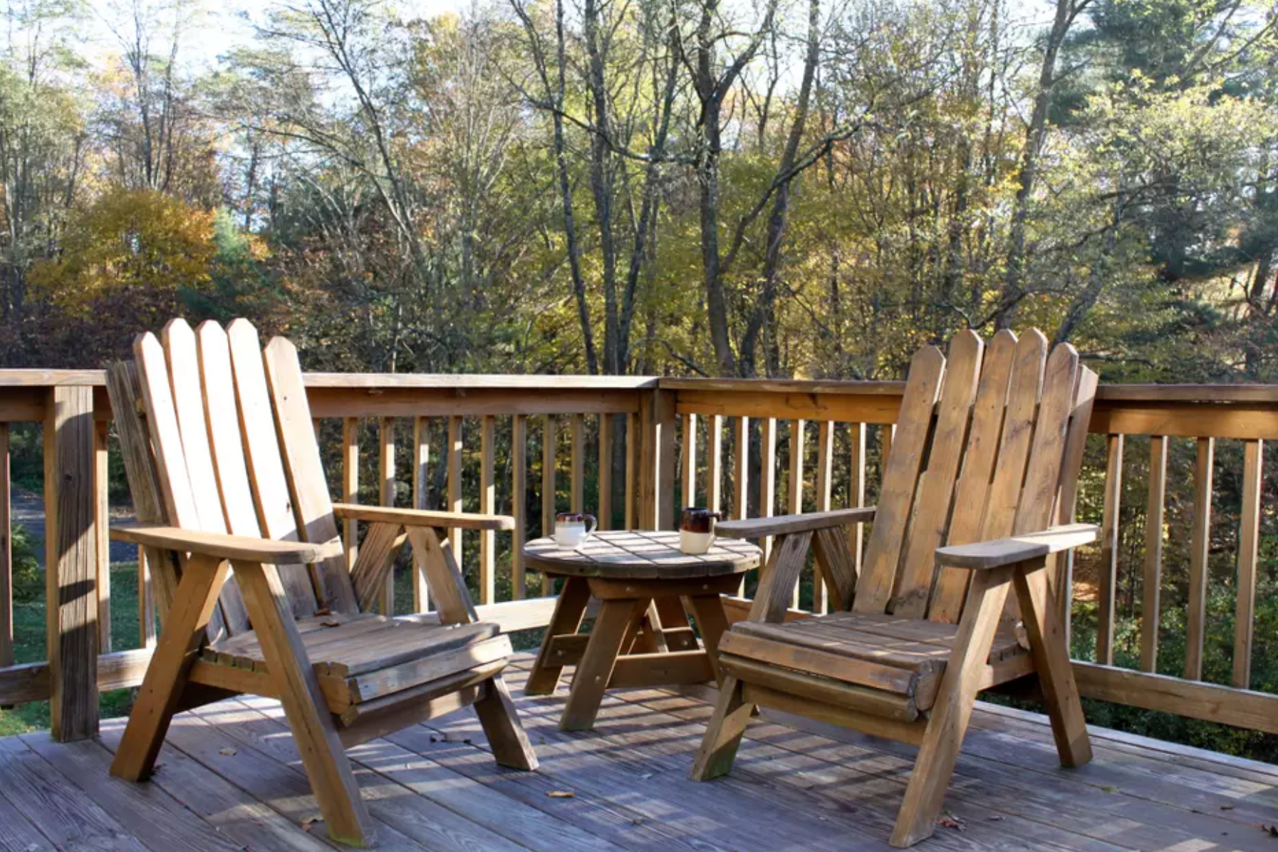 Bellwood Cottage Roxbury, NY Full address and info available upon booking Click here for details on airbnb.com Distance: about 18 miles / 30 minutes Capacity: 8 people