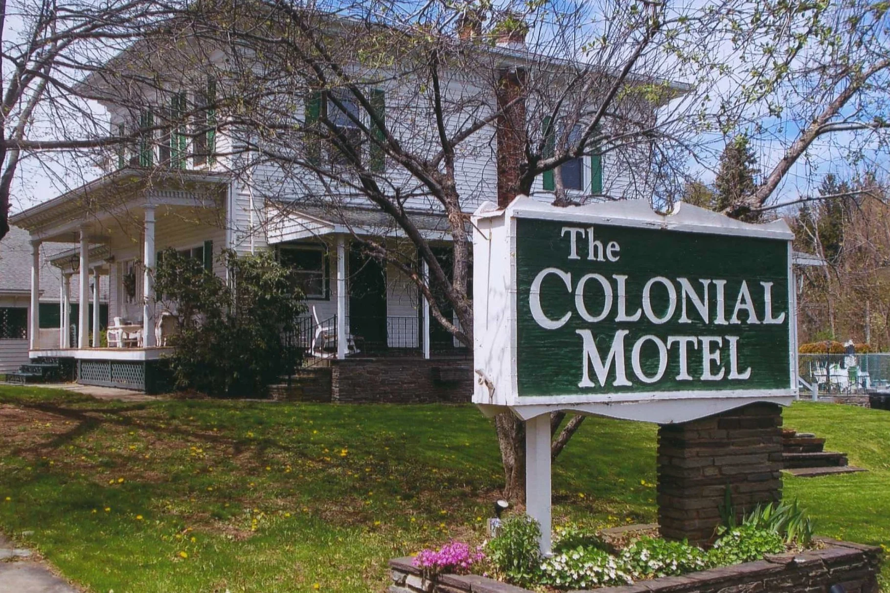 The Colonial Motel 37283 State Highway 23 Grand Gorge, NY 12434 (607) 588-6122 Click here to book room. Distance: 13 miles / 15 minutes Capacity: 50 people