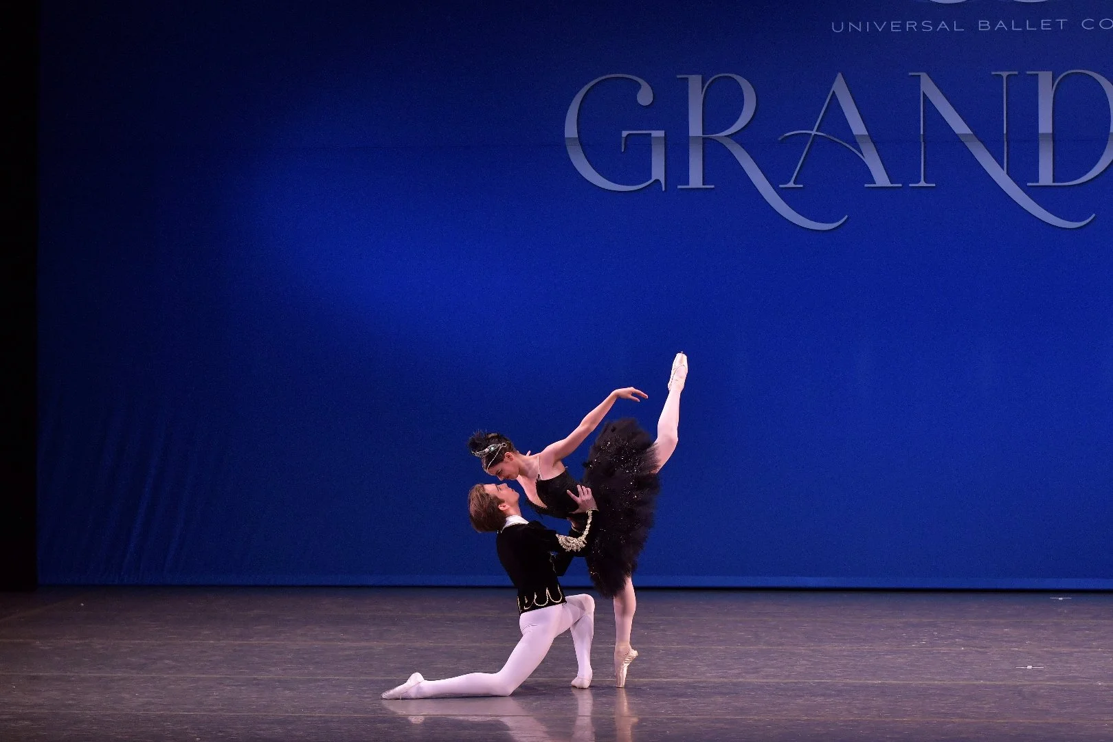 390_Black Swan act III_COLUMBIA YOUTH BALLET_00081.JPG