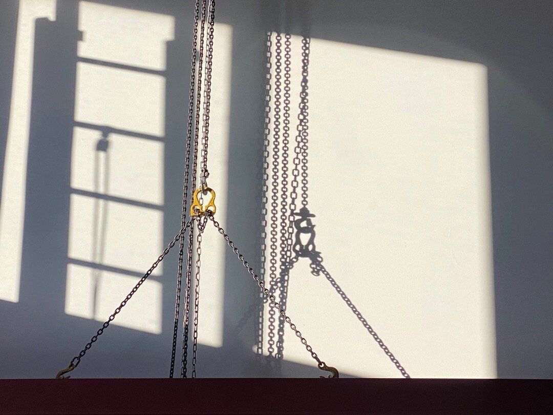 Friday afternoon shadows in the shop........

#argosydesigns #argosynorth #argosyproductdivision #shadows #chains #crane