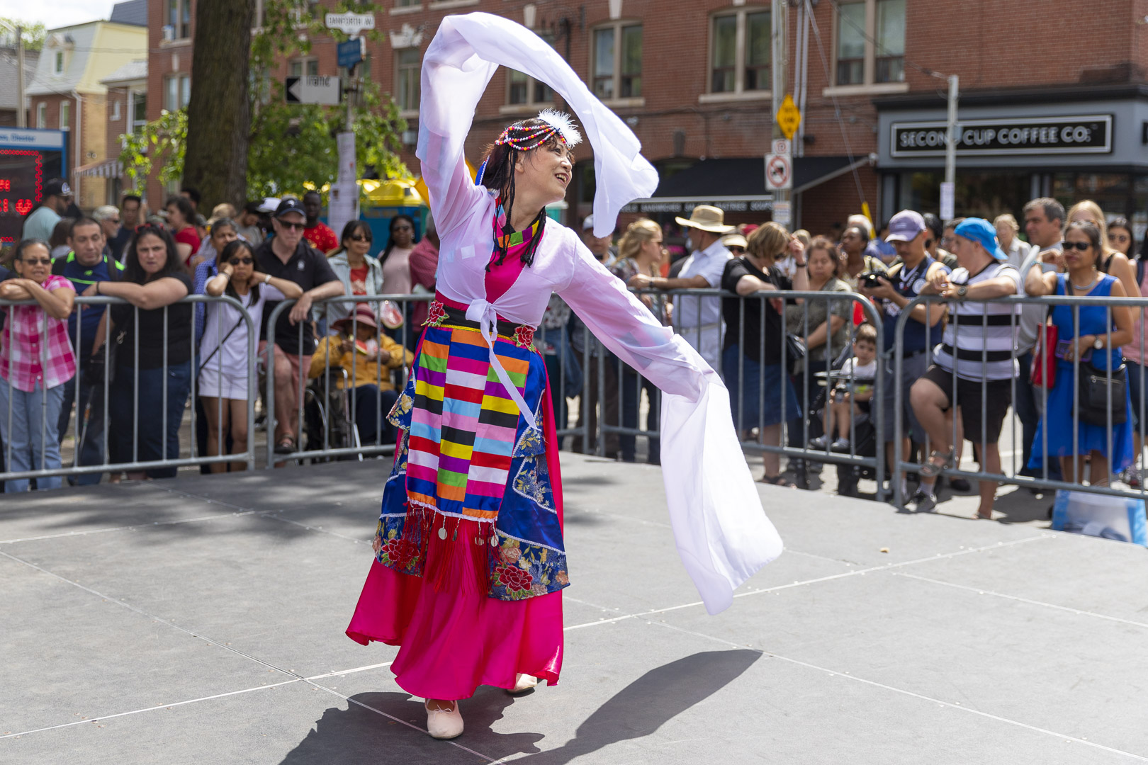 Dancers from Colorful Cultural Association 5