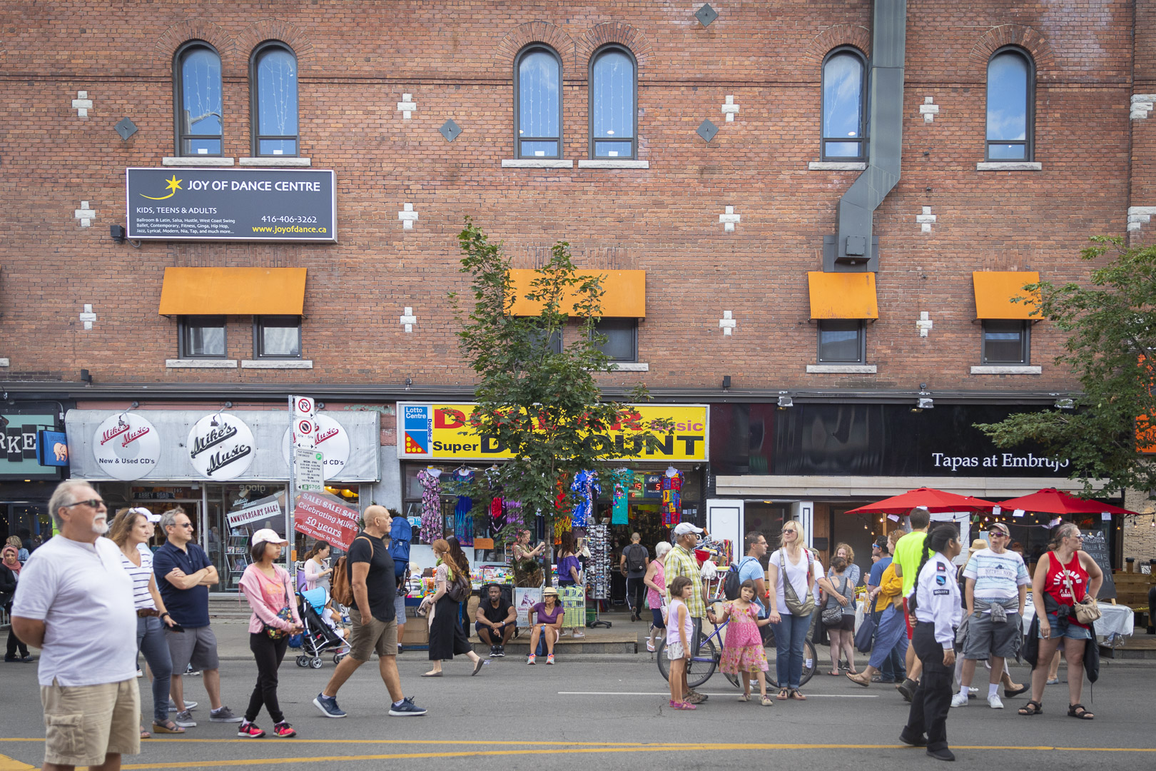 Crowd near Broadview Avenue
