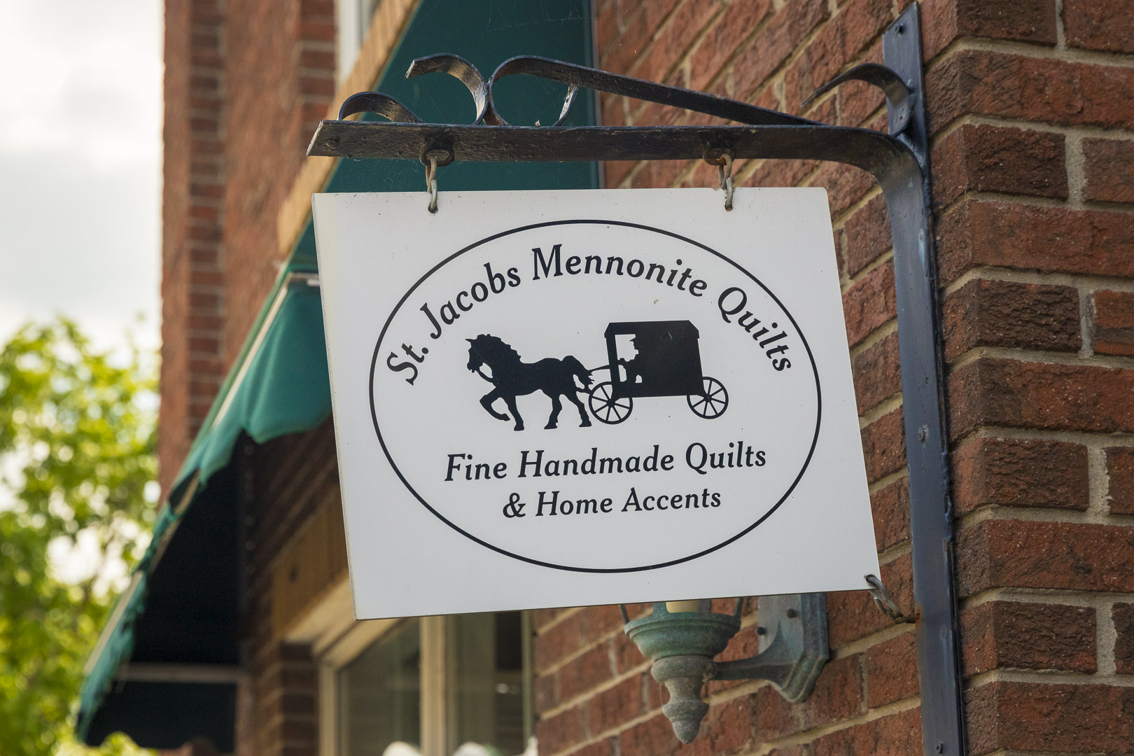 St. Jacobs Mennonite Quilts Sign