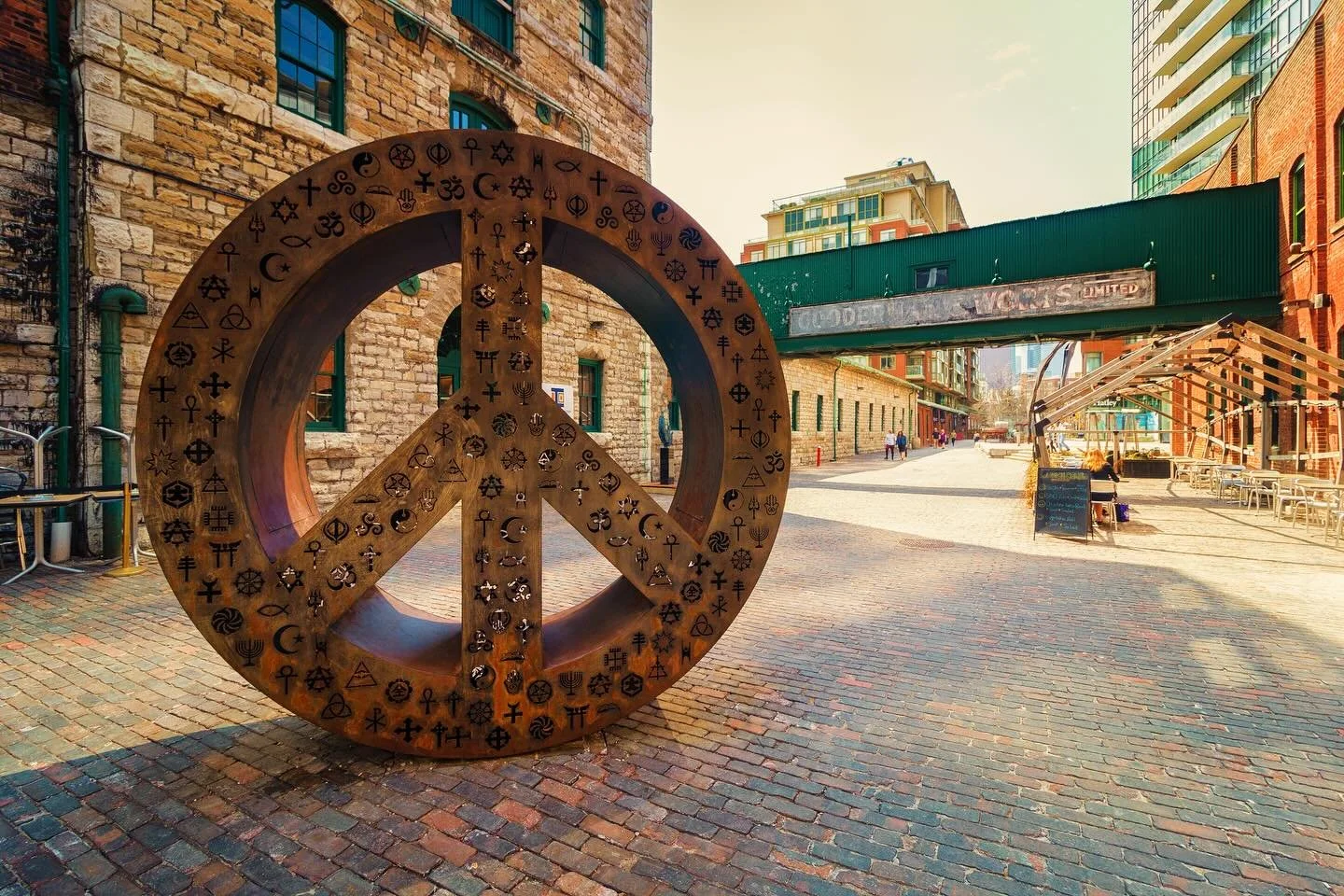 ☮️🌍✨
On this International Day of Peace, may we choose unity, kindness, and understanding across all borders and beliefs.

#InternationalDayOfPeace #PeaceDay #TorontoArt #AshleyLDuffus