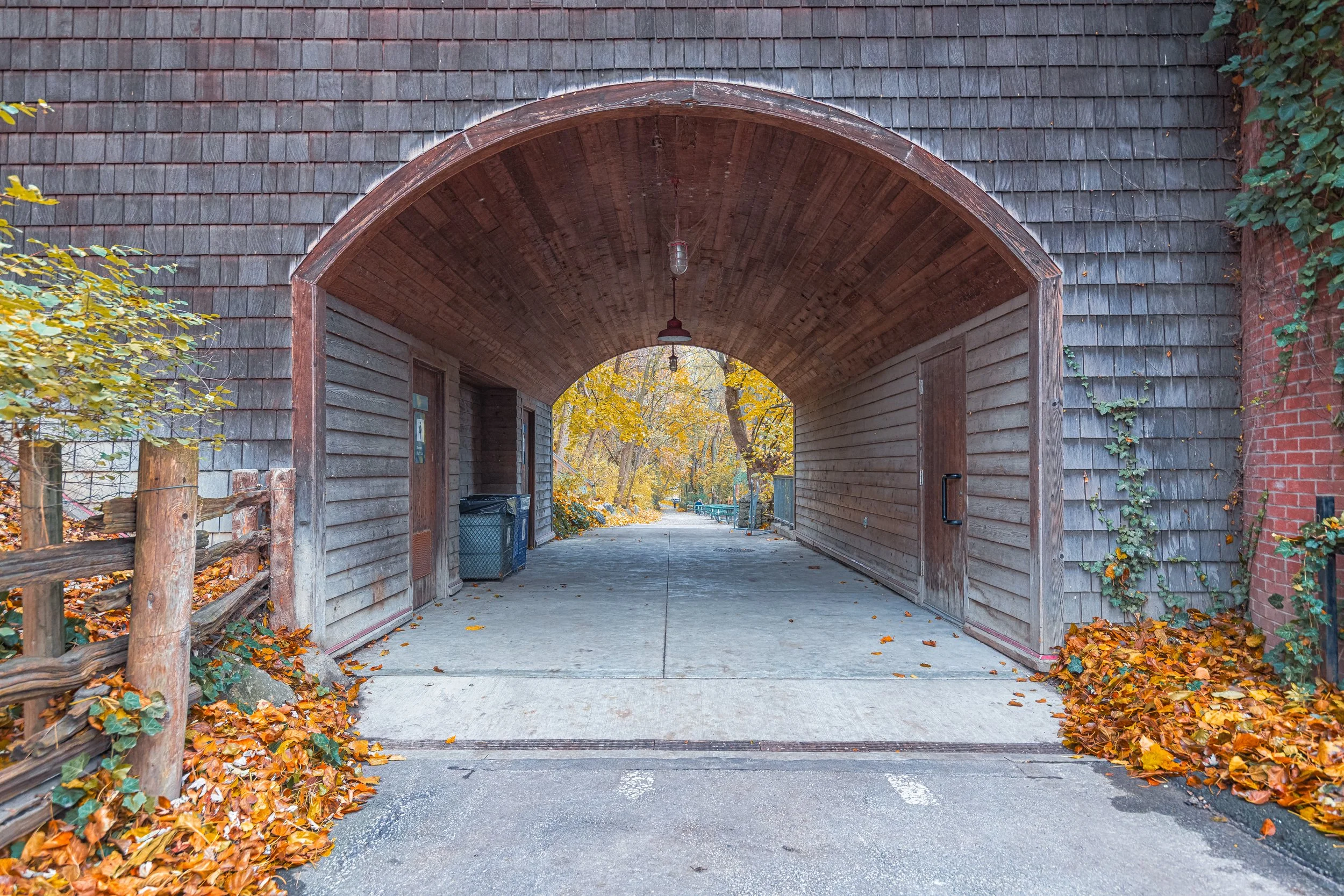 Meeting House Tunnel (the covered passage)