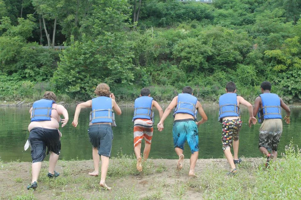 canoe1.jpg