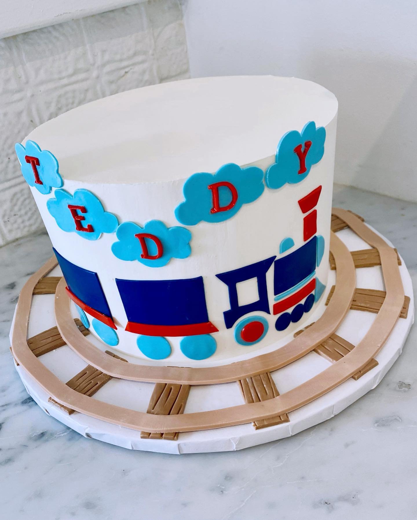 🛤️🚂🛤️

#sweetandflour #secaucus #nj #njbakery #jersey #customcakes #cakelife #cupcakes #smallbusiness

#bakery #cake #baking #dessert #pastry #foodporn #instafood #chocolate #foodie #cookies #cakedecorating #birthdaycake #foodphotography #cupcakes