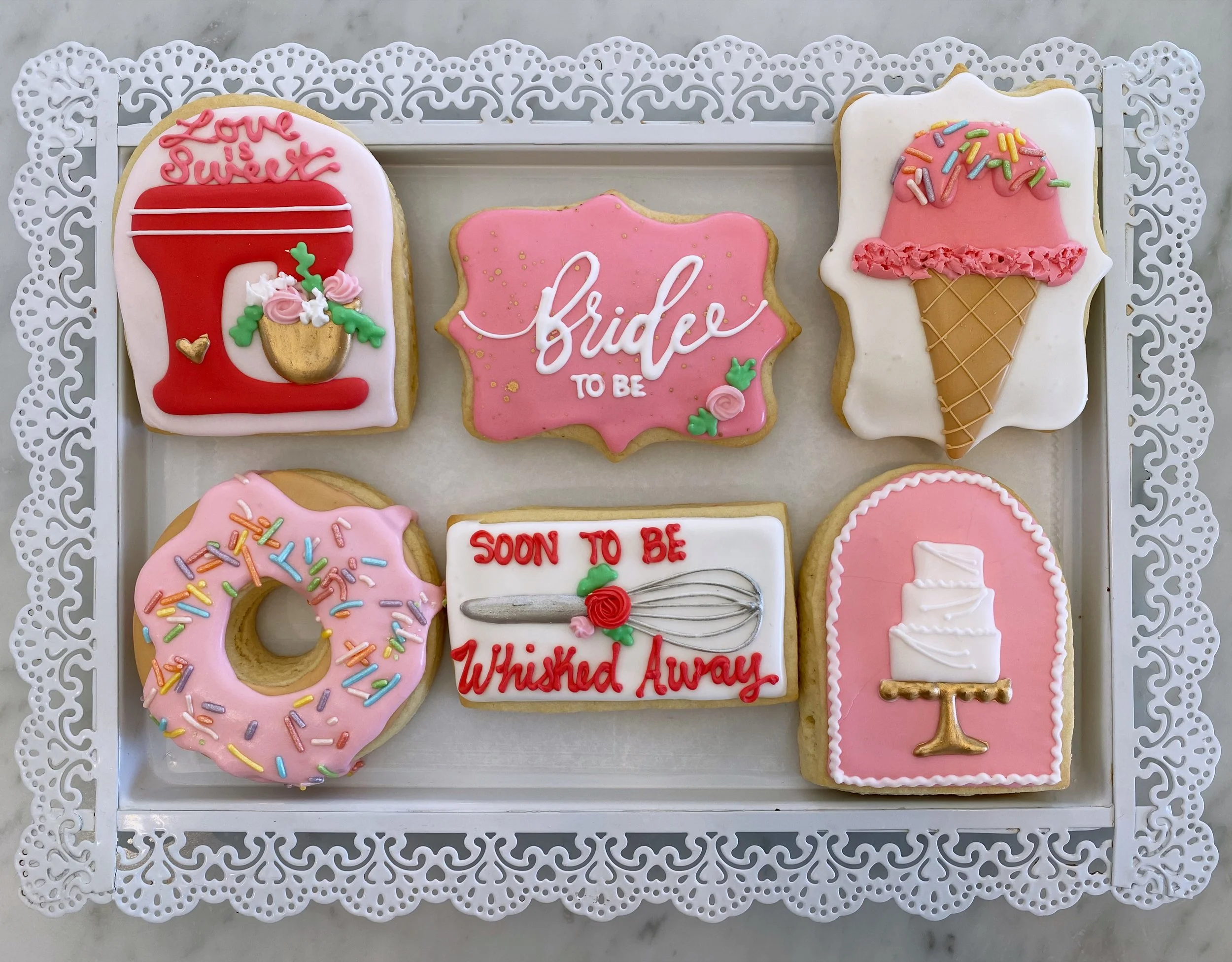 Love is sweet💞💍🧁

#sweetandflour #secaucus  #njbakery #customcakes #njeats