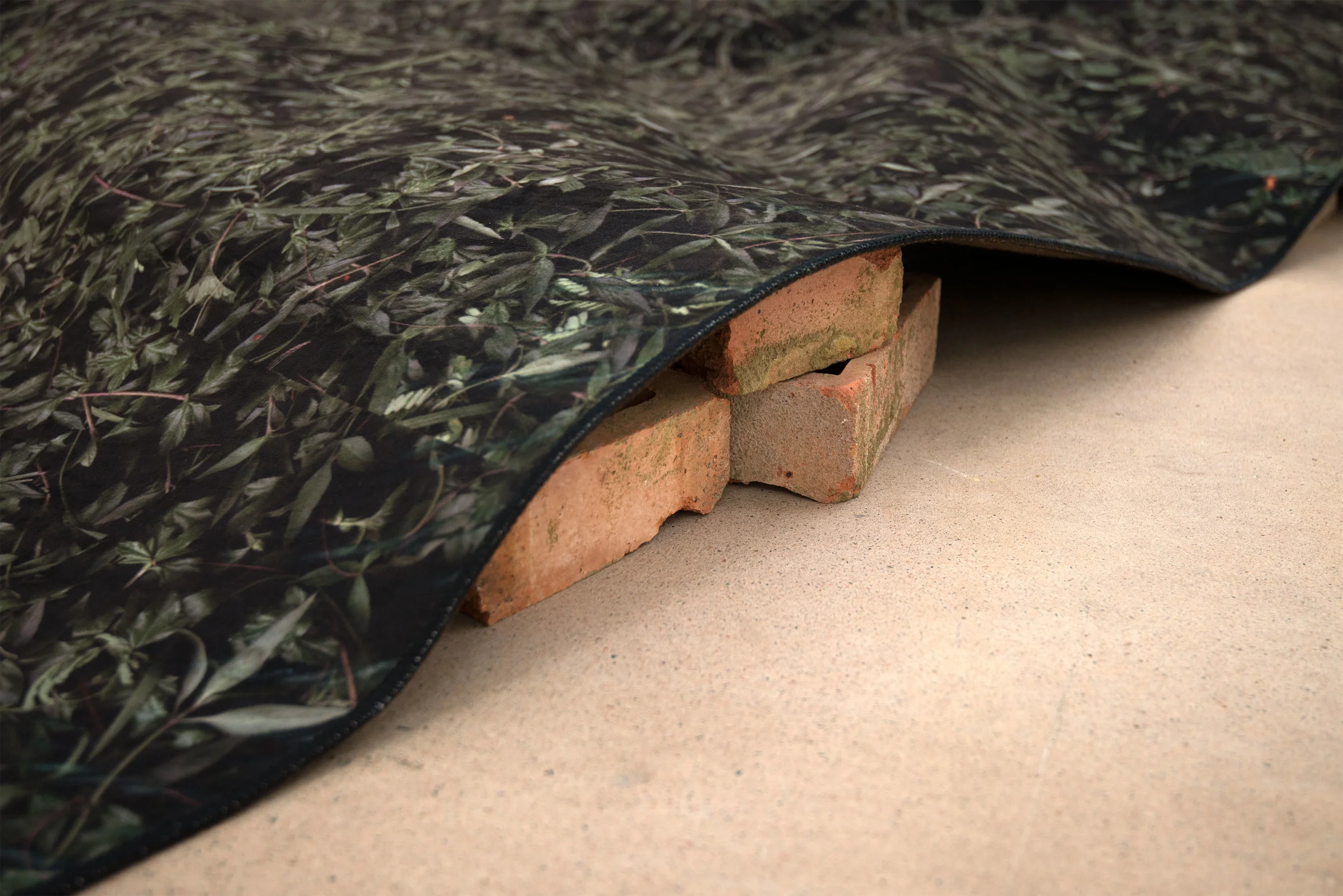 Underdeveloped reconstruction (made in china), (detail) 2017