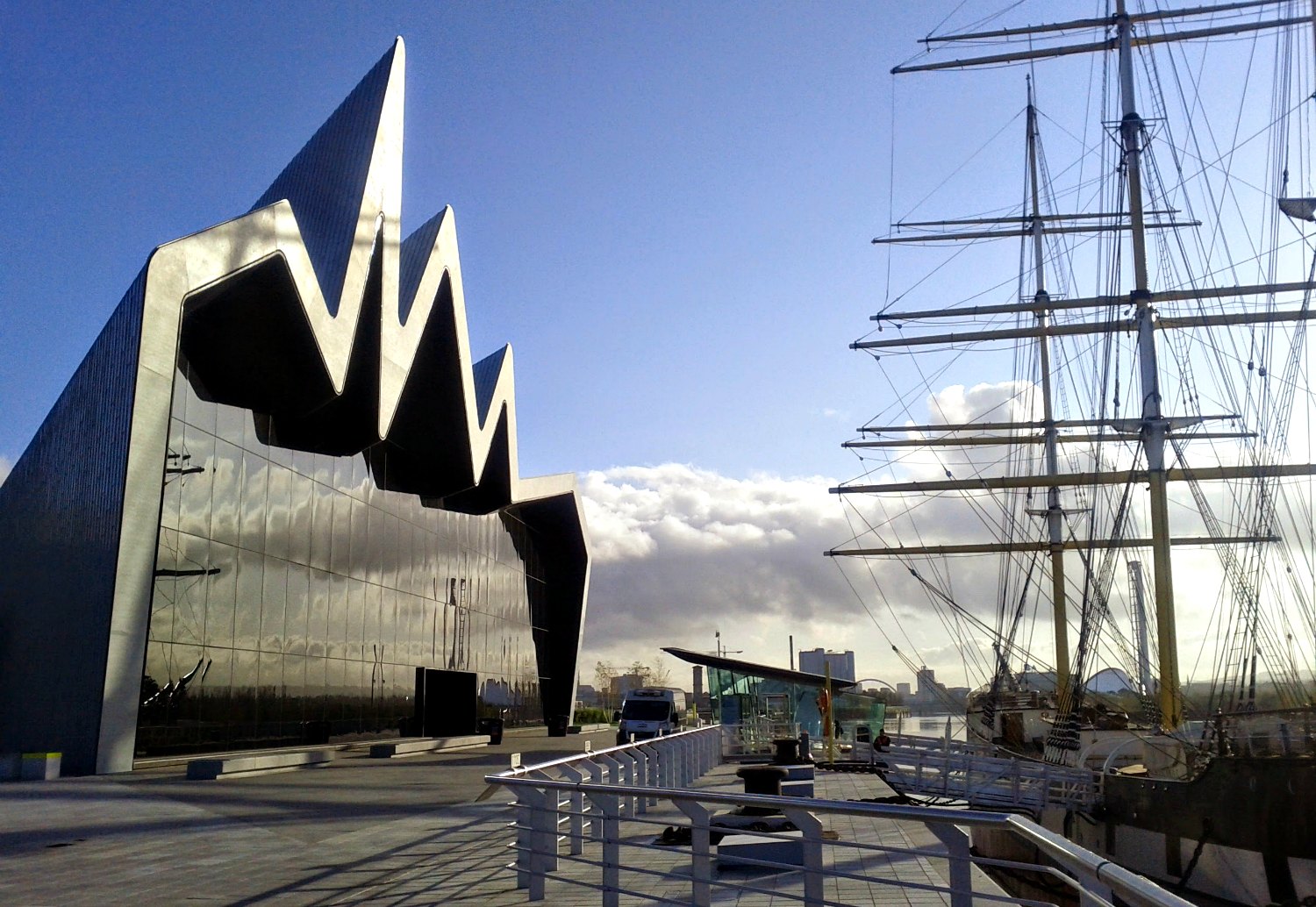 The Riverside Museum : Scotland's Museum of transport & the Tall Ship Glenlee,