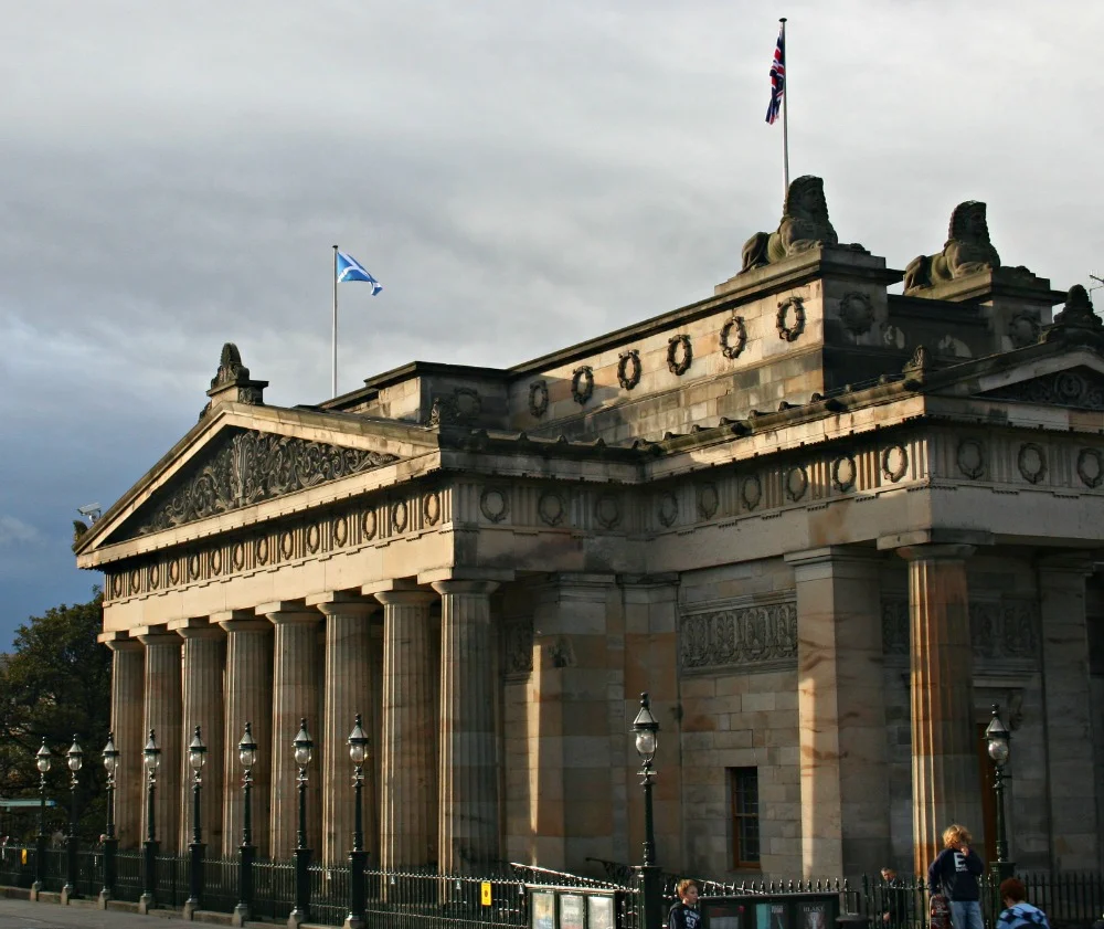 Royal Scottish Academy in thin autumn sunshine