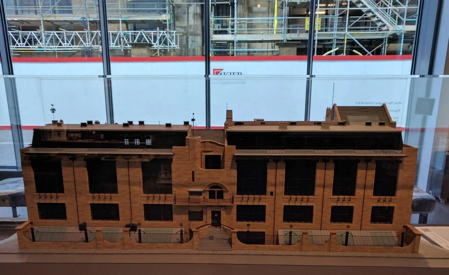 In the ‘Window on Mackintosh’ Glasgow School of Art Visitor Centre, opposite his landmark building, is - among a whole lot of interesting exhibits - this model. Behind it through the glass, is the real thing, undergoing restoration after the fire. CORRECTION: after the first fire. The June 2018 fire has completely destroyed it. How the heck did that happen, the folk of Glasgow are rightly asking.