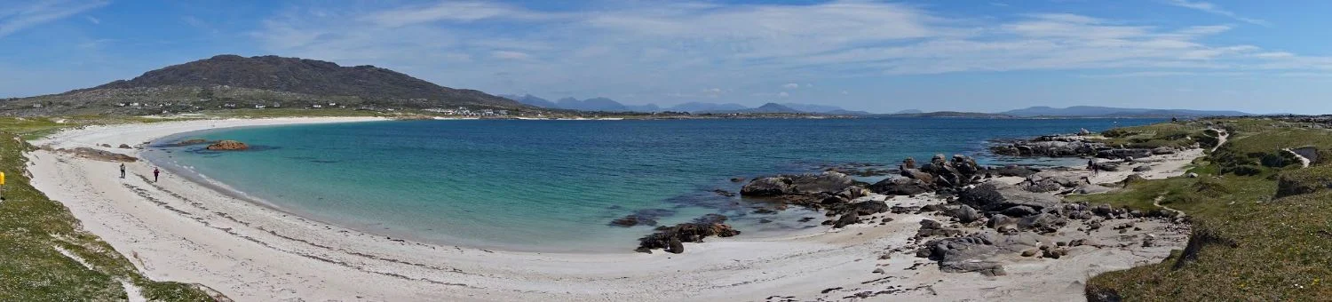 I know, I know, panoramas look great on a big screen but wee and titchy on a mobile. This is Gurteen Bay, the other side of the tombolo from Dog’s Bay. And it’s worth turning your phone round to see properly.