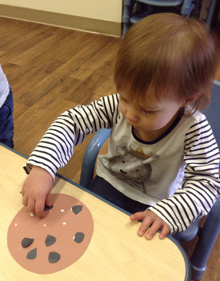 Students created paper replicas of the mouse’s cookie. Yum!