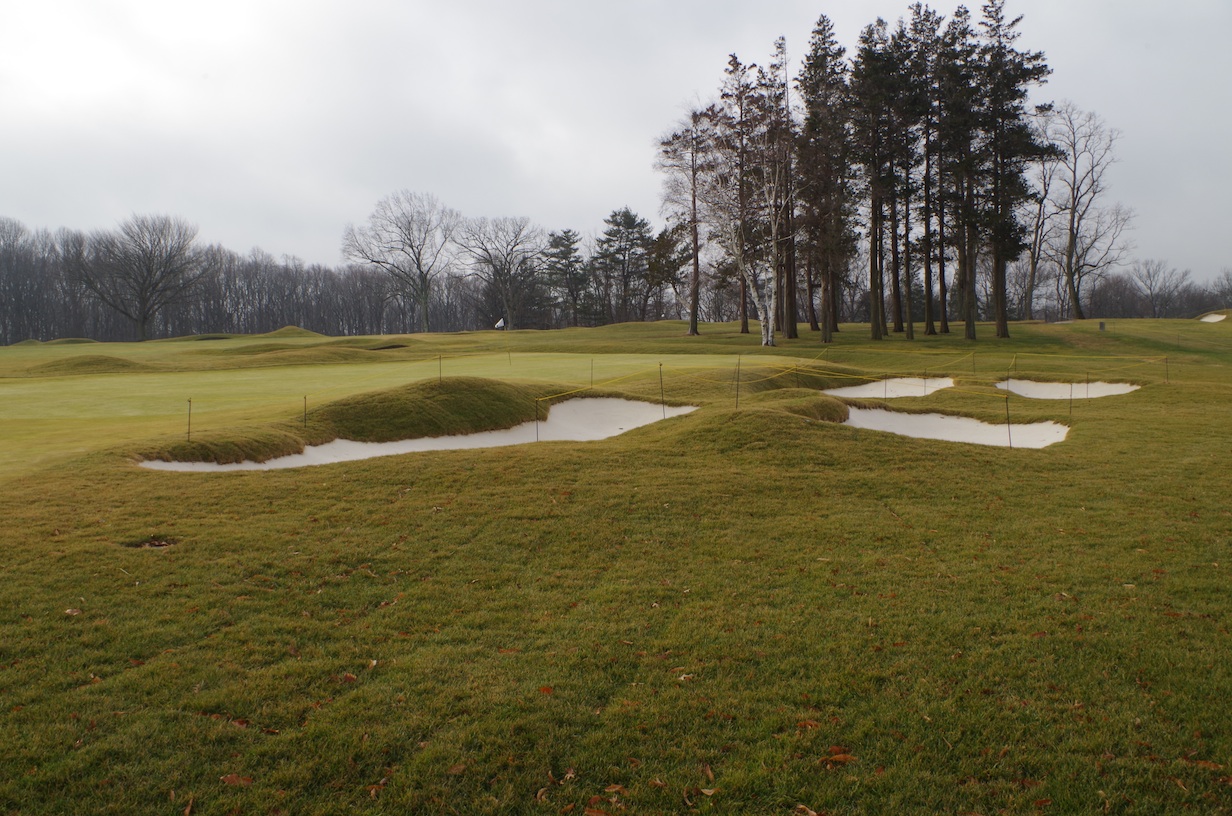  right greenside bunkers on 3 