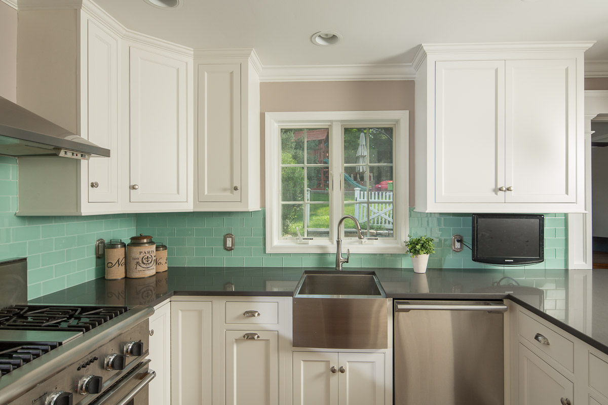 Kitchen Remodel With Custom White Cabinetry Ackley Cabinet Llc