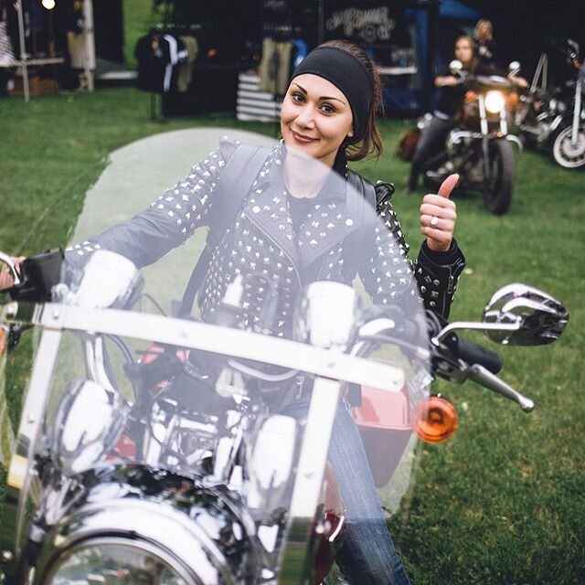 Happy International Female Ride Day! 
Photos by @tifanitruelove 
#internationalfemalerideday #womenempowerment #womenwhoride