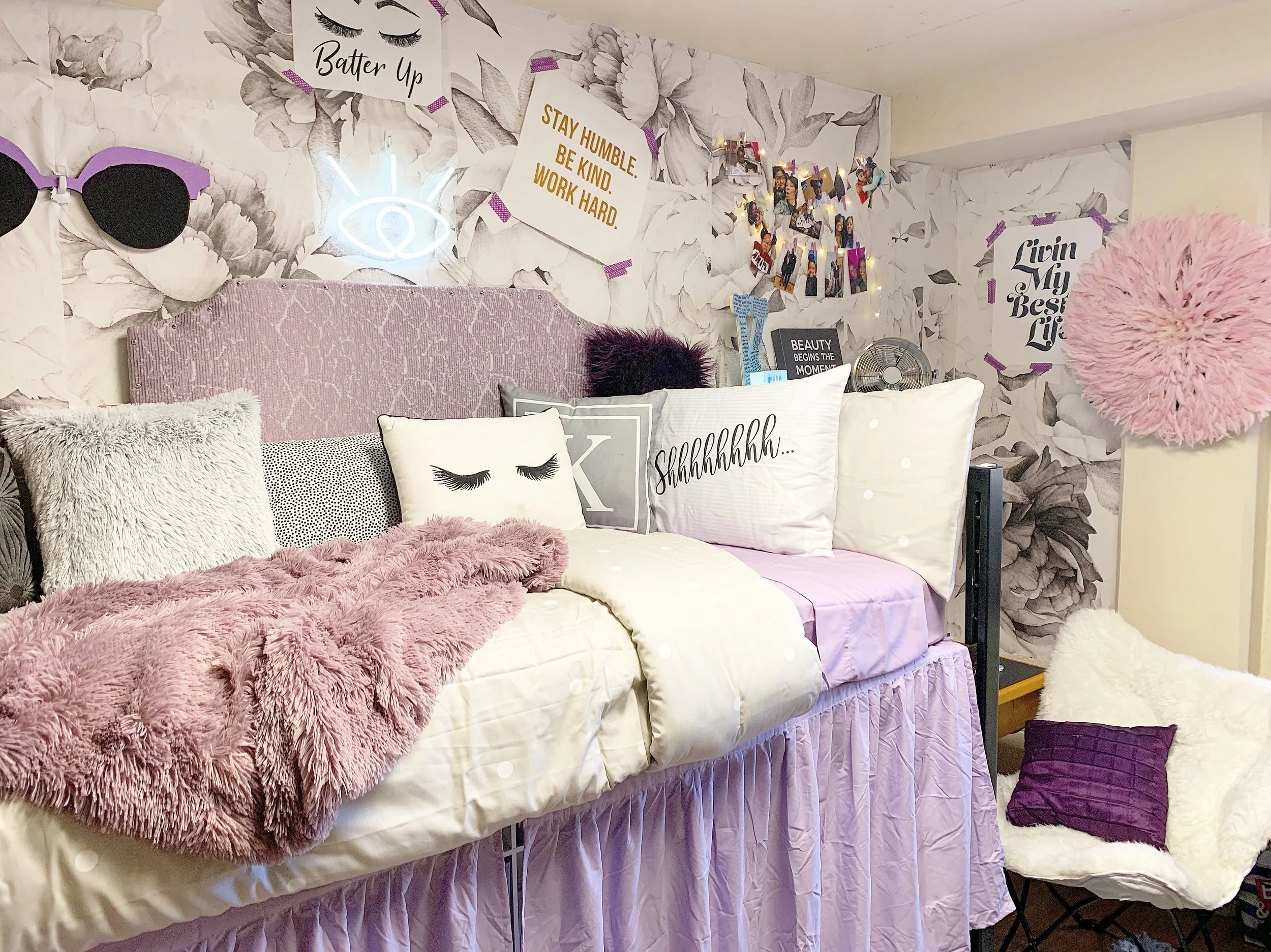 HOW TO Three Easy Ways to Dress Your Dorm Room Walls — The Vogue Room