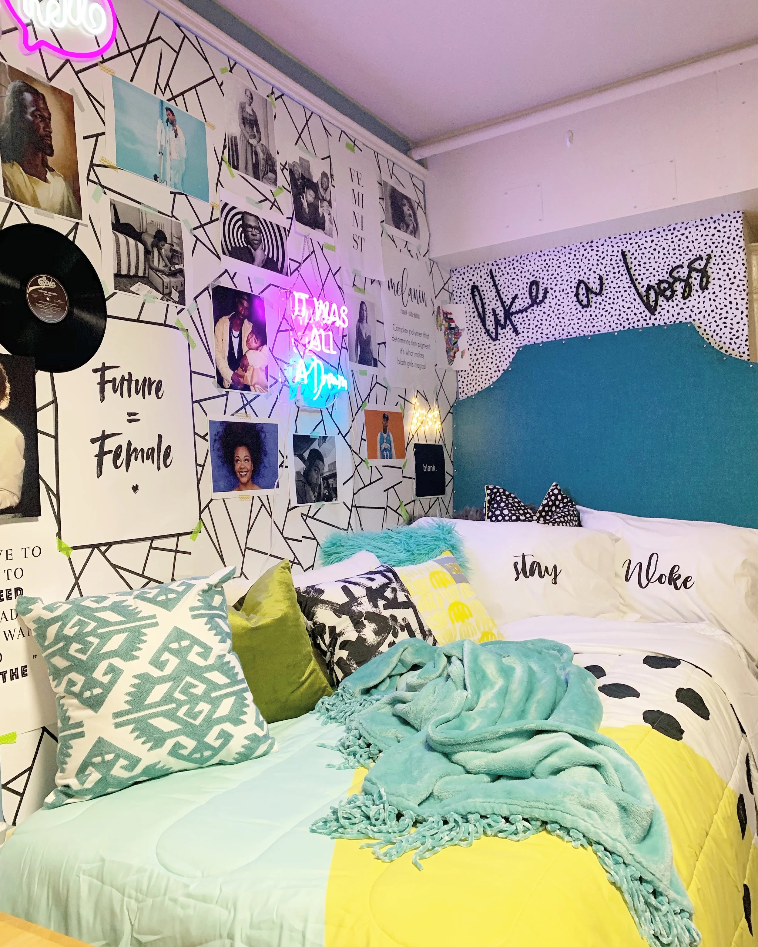 HOW TO Three Easy Ways to Dress Your Dorm Room Walls — The Vogue Room