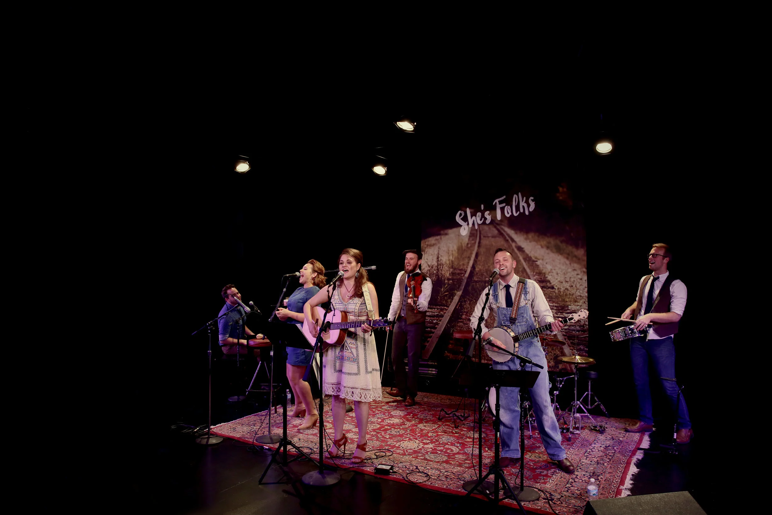 She's Folks! at Steppenwolf's Lookout Theatre