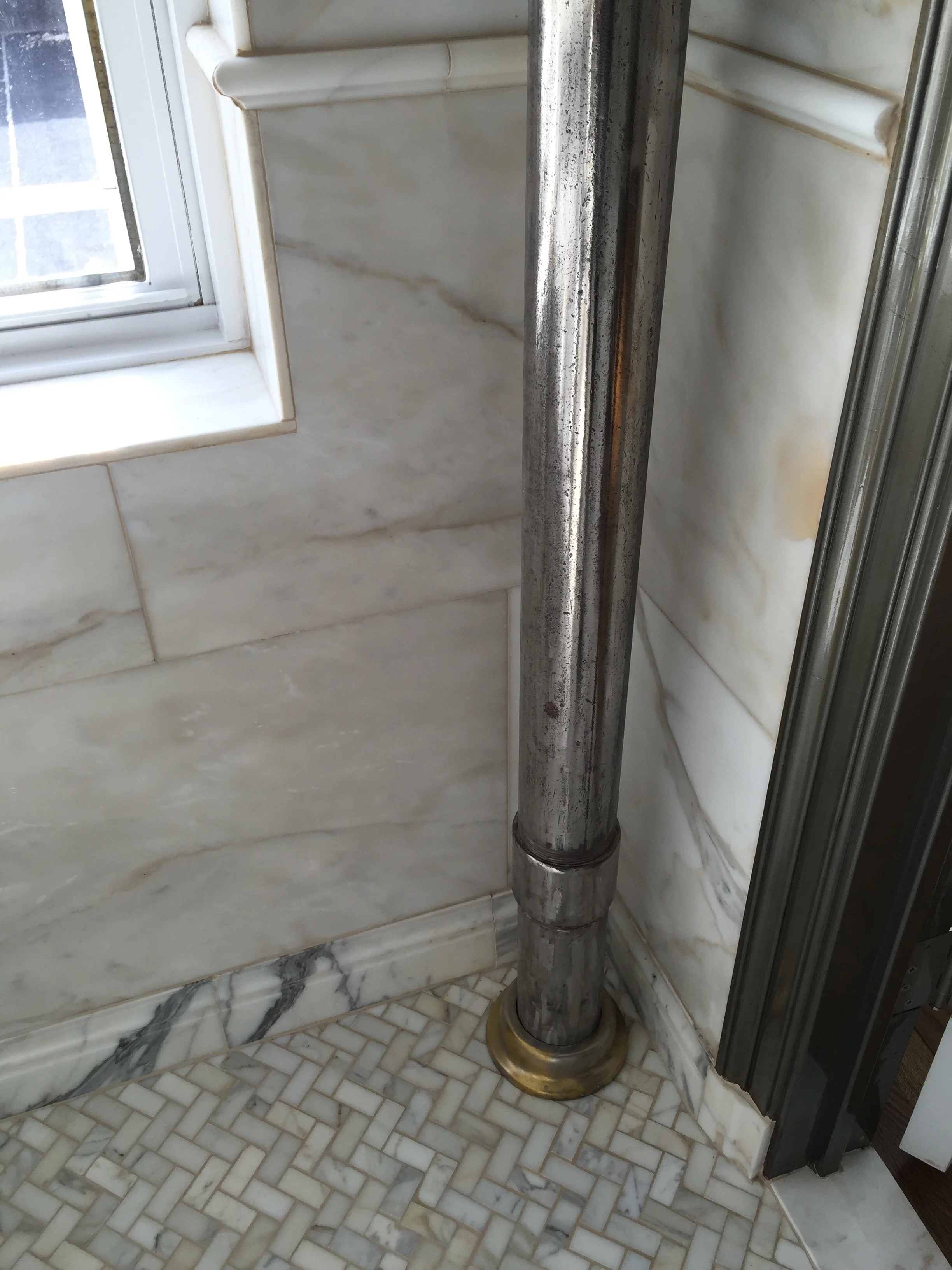 steam pipe base