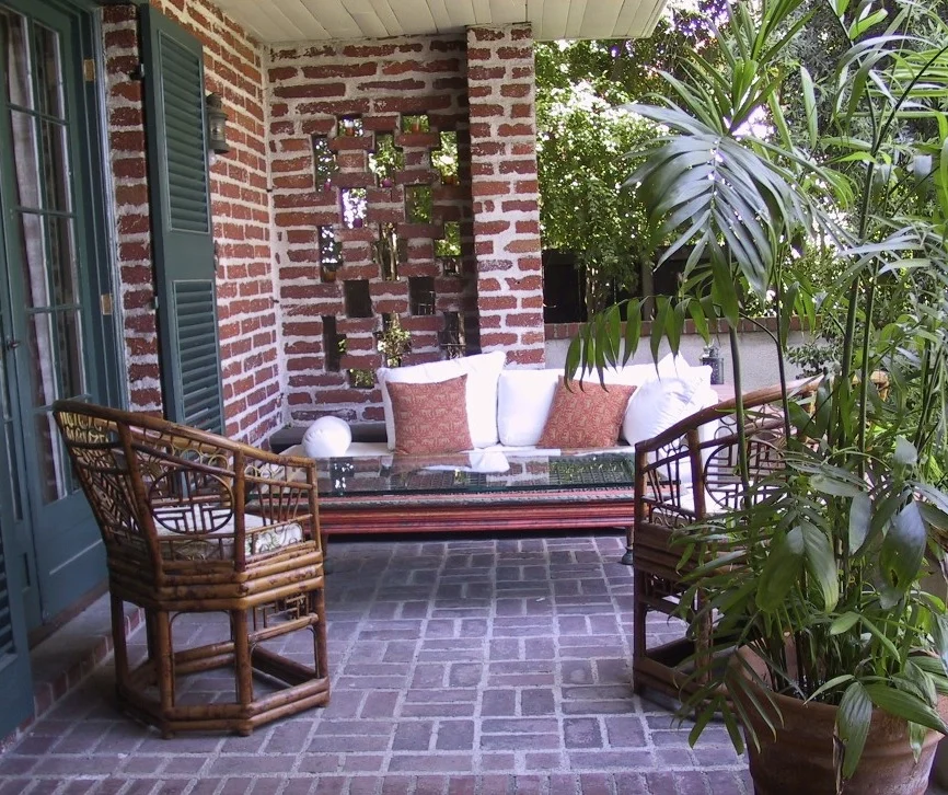front yard patio lounge