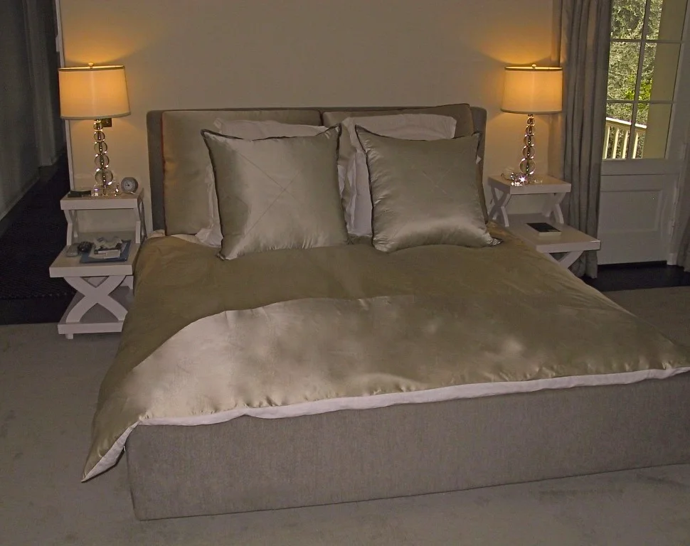 master bedroom custom bed & bedding