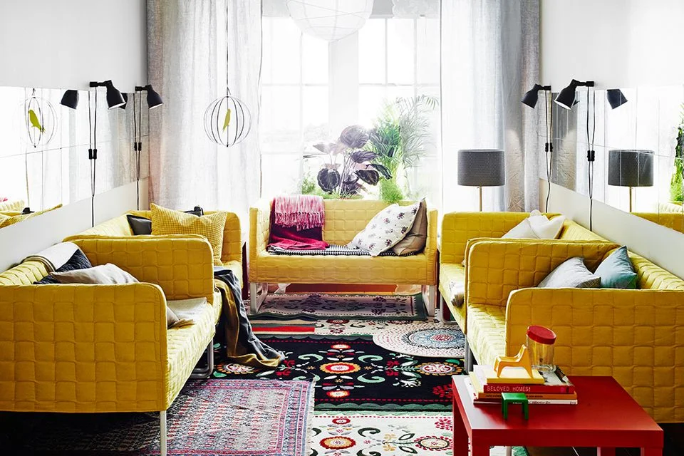 layered-rugs-warm-floor-via-smallspaces.about.com-56a889505f9b58b7d0f32550.jpg