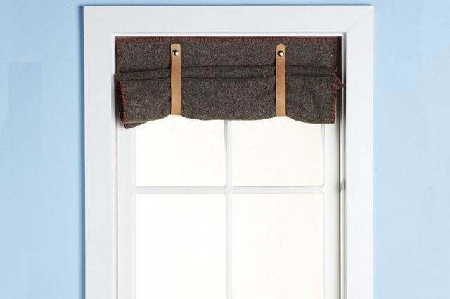 warm-thermal-window-shade-via-smallspaces.about.com-56a889523df78cf7729ea126.jpg