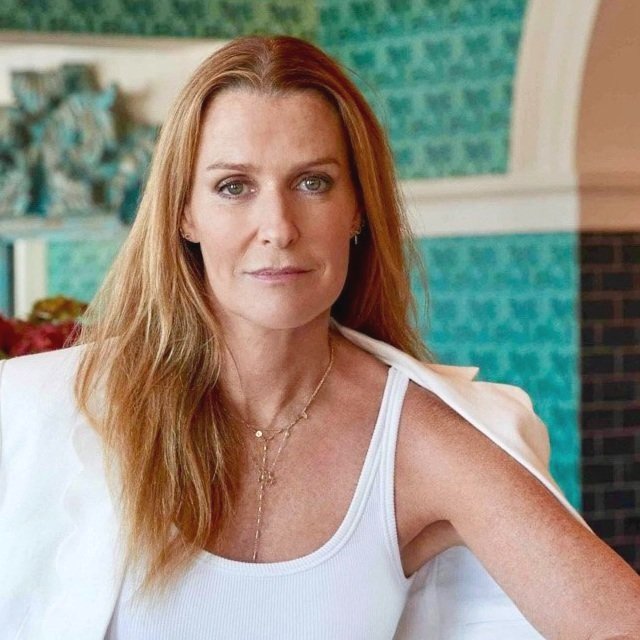  India Hicks 