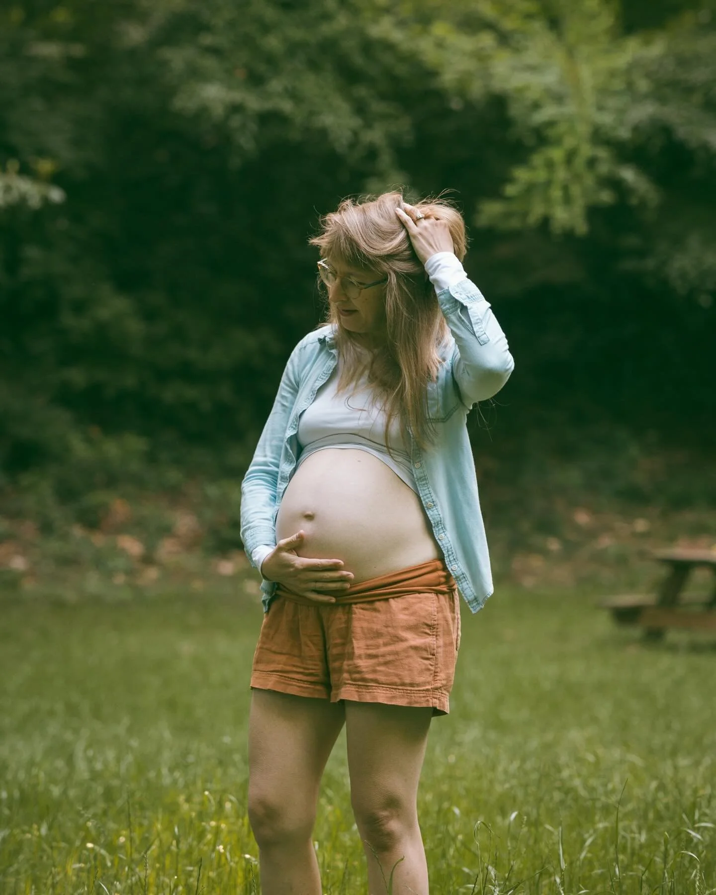Shout out to all the pregnant mamas doing your best in this southern heat and humidity! I hope you find yourself floating in a cool body of water somewhere this weekend! Being pregnant during a southern summer is no joke!! 
.
All images from a recent