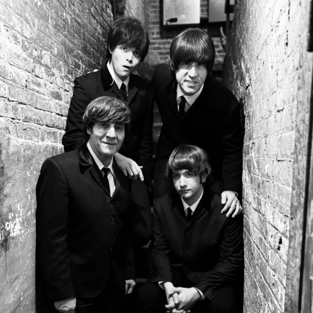 🎵 AMERICAN ENGLISH BEATLES TRIBUTE