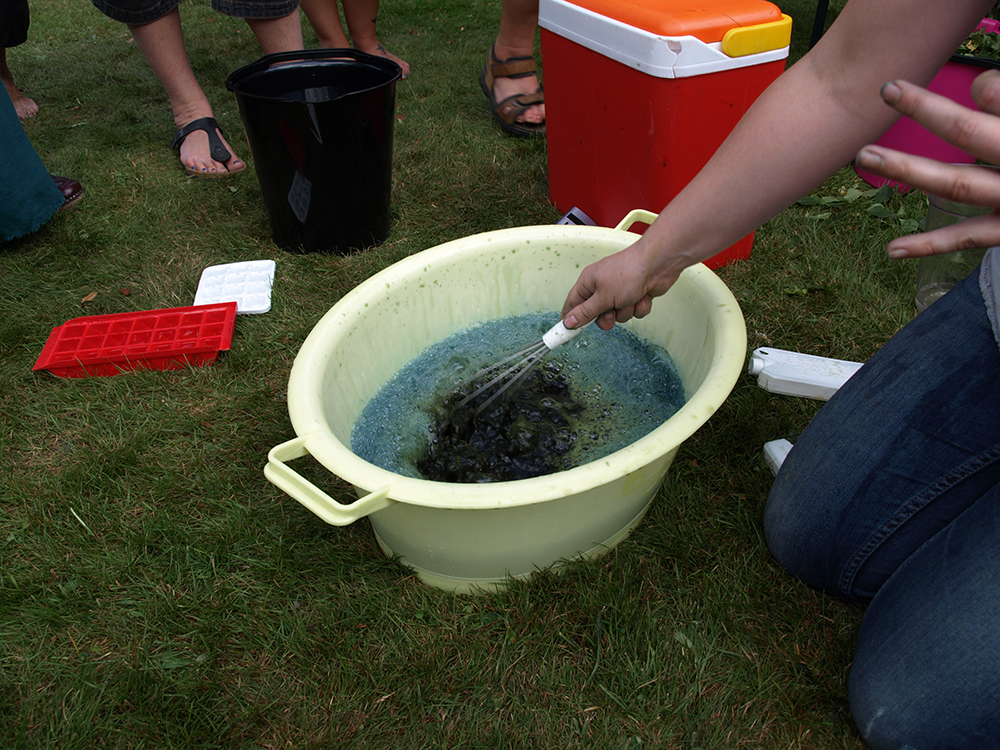 Whisking oxygen into the woad bath.