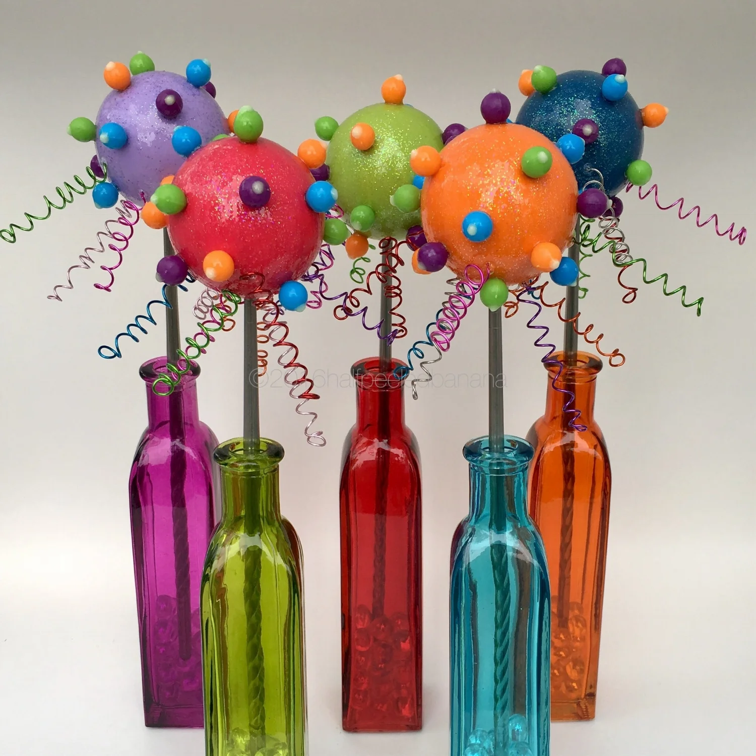 family of nubbed space tabletop flowers! bring on the color - halfpeeledbanana.com