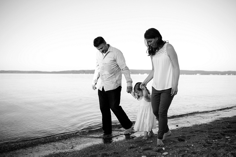 ludington-michigan-maternity-photographer-west-michigan-sand-dunes-maternity-jennifer_0100.jpg