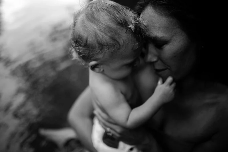 ludington-michigan-motherhood-photographer-west-michigan-river-session-ellen_0151.jpg