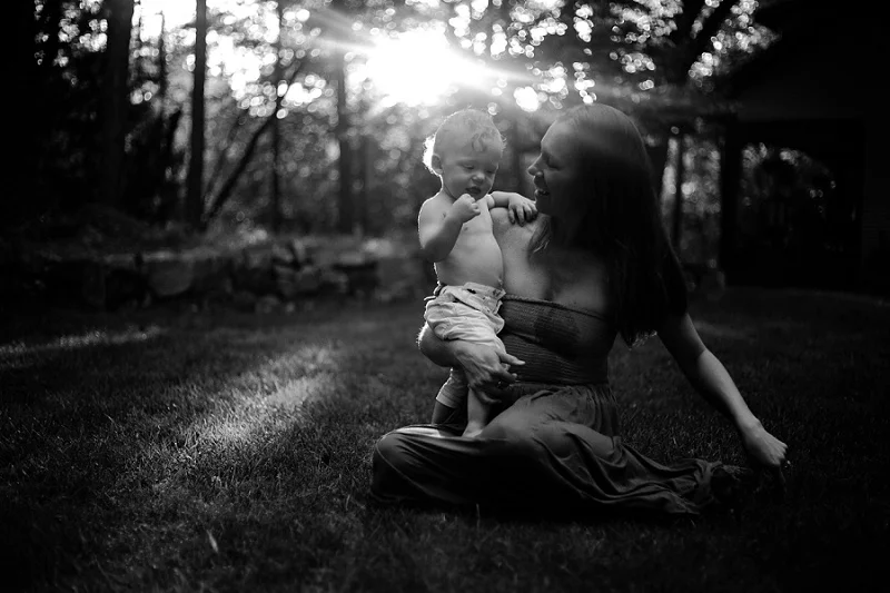 ludington-michigan-motherhood-photographer-west-michigan-river-session-ellen_0153.jpg