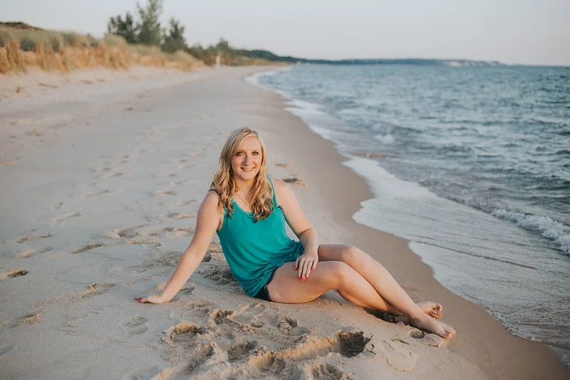 ludington-michigan-photographer-beach-session-minis_0022.jpg