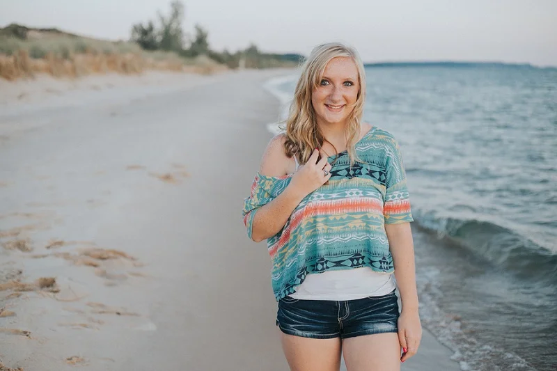 ludington-michigan-photographer-beach-session-minis_0025.jpg