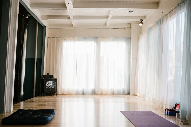 west-michigan-yoga-pound-fit-studio-stay-twisted-ludington-michigan-yoga-spin-pound-fit-studio-lauri-8296.jpg