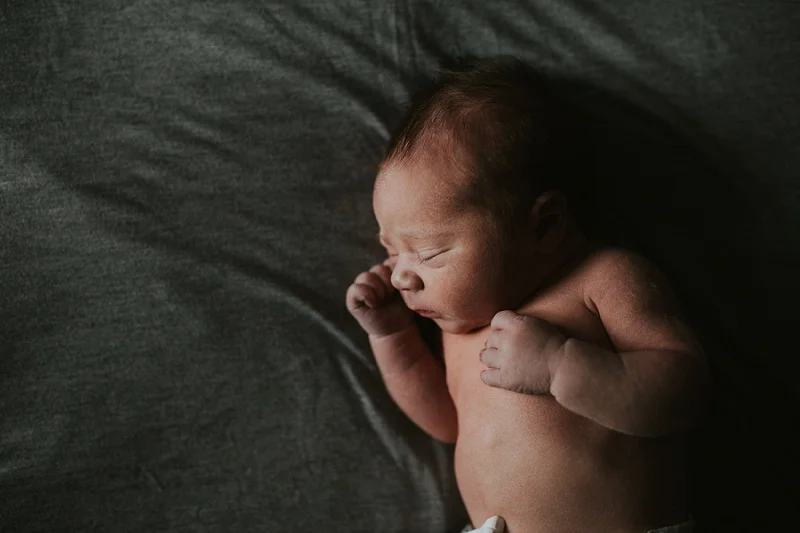 west-michigan-newborn-photographer-manistee-michigan-fresh-48-rylan-8208.jpg